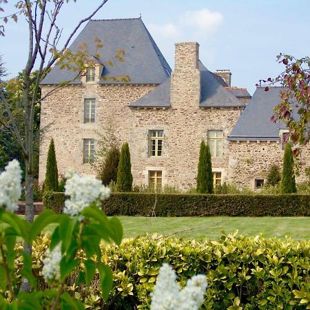 Gite La Terrasse - Manoir Le Plessix Madeuc Corseul Kültér fotó