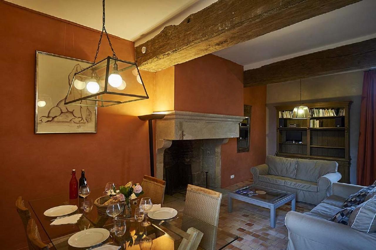 Gite La Terrasse - Manoir Le Plessix Madeuc Corseul Kültér fotó